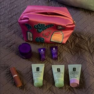 Clinique Makeup travel kit BAG INCLUDED BUT InN GREEN NOT PINK